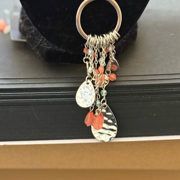 paparazzi Jewelry - Peachy silvery necklace NWT